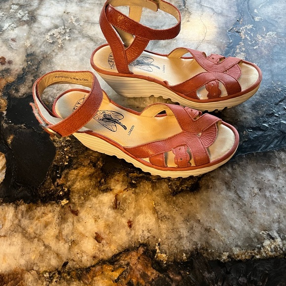 Fly London Coral Leather Sandals - Picture 1 of 10